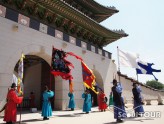 gyeongbok_guards_tour01